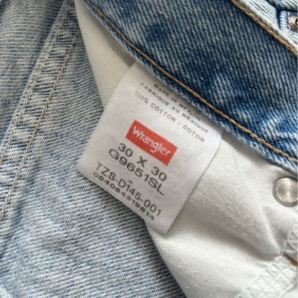 Vintage Wrangler light wash jeans 30 - Picture 4 of 5